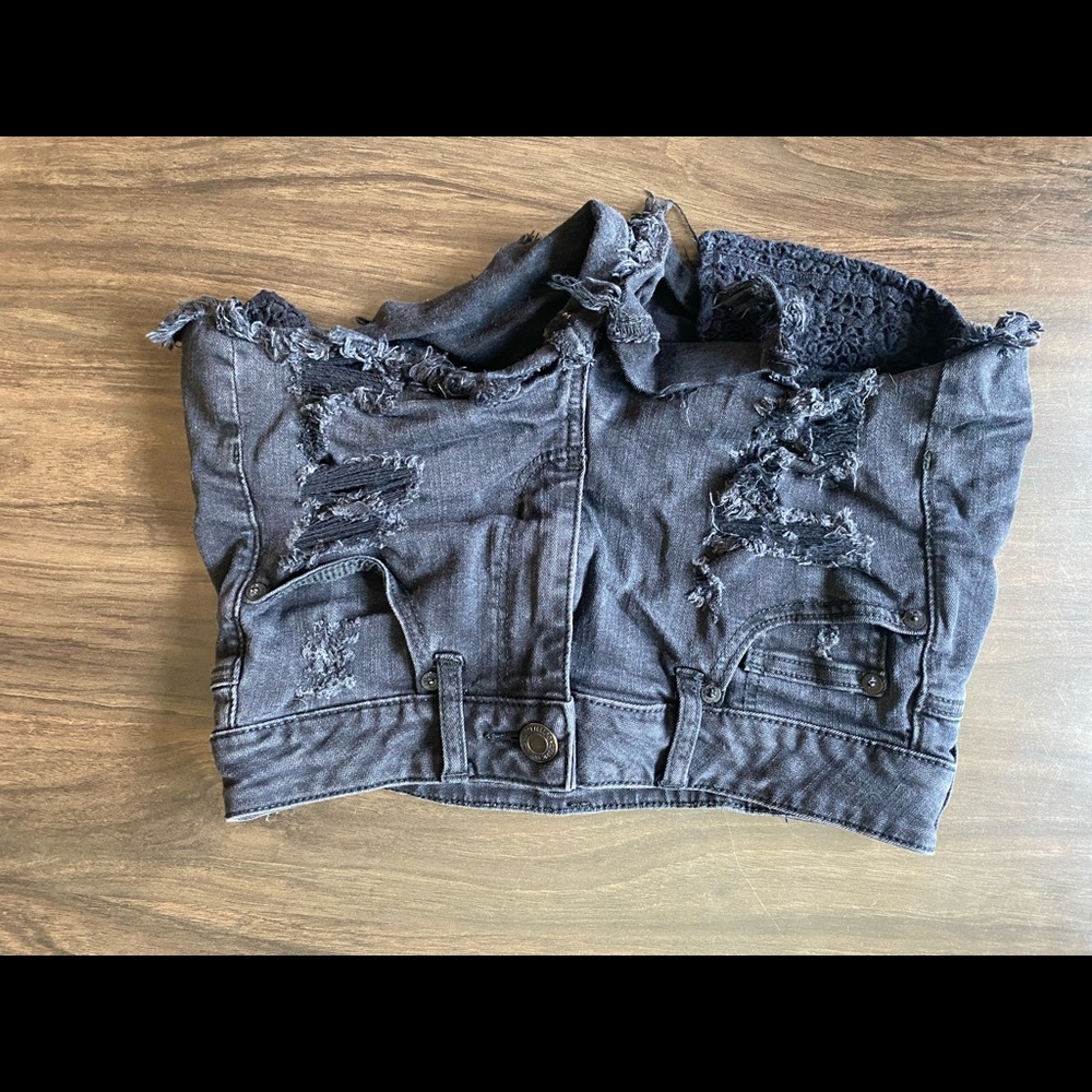 American Eagle, ripped denim shorts